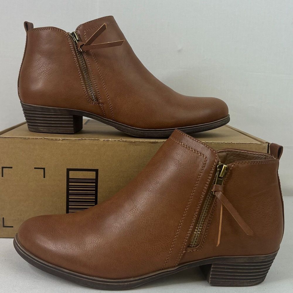 London Fog Women's Tina Brown Smooth Finish Zip Up Ankle Boots Size 10M